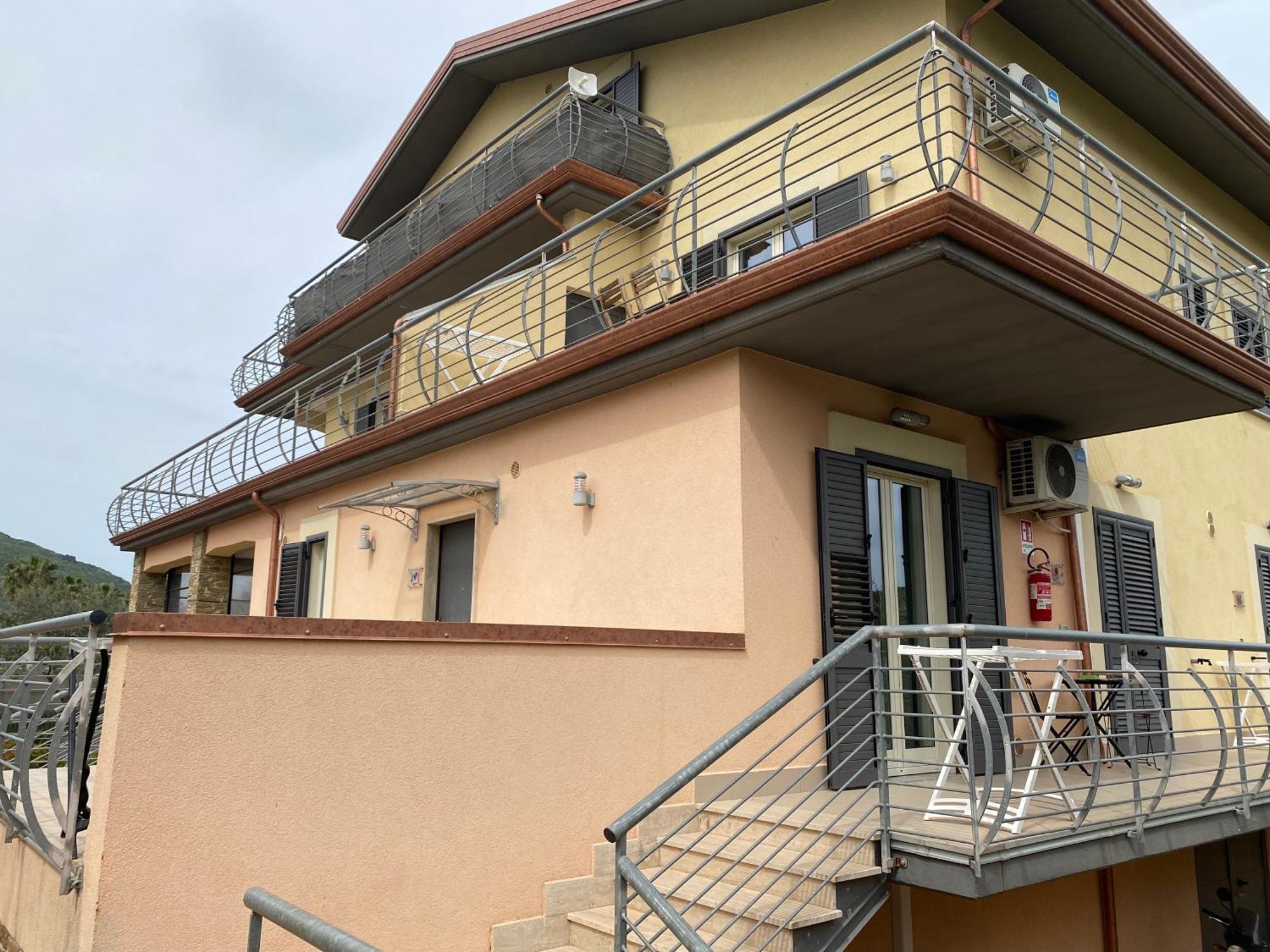 Miro' Agropoli Bed & Breakfast ภายนอก รูปภาพ